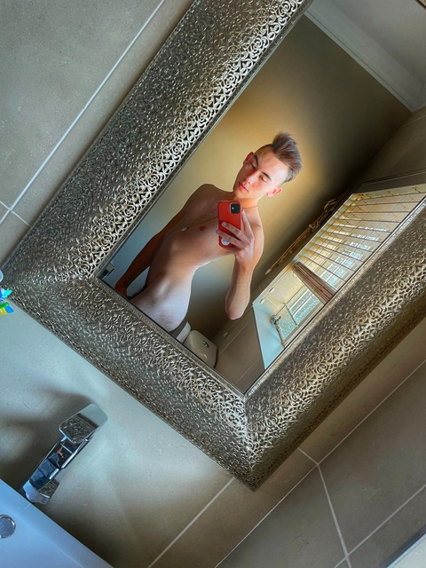 Download migster OnlyFans content free 

 picture 2