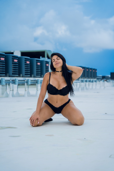 Onlyfans free content mileidyceballos18 

 picture 2