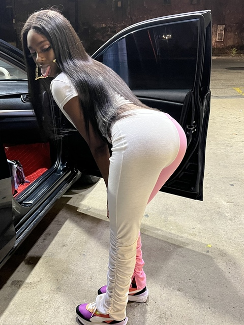 Download millthadon OnlyFans content for free 

 picture 2