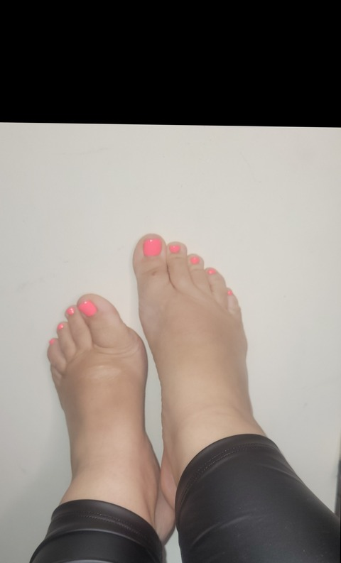minifeet5 (@minifeet5) free OnlyFans Leaked Pictures and Videos 

 picture 2