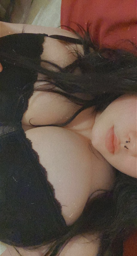 mishij OnlyFans Leaks (12 Photos and 4 Videos) 

 picture 2