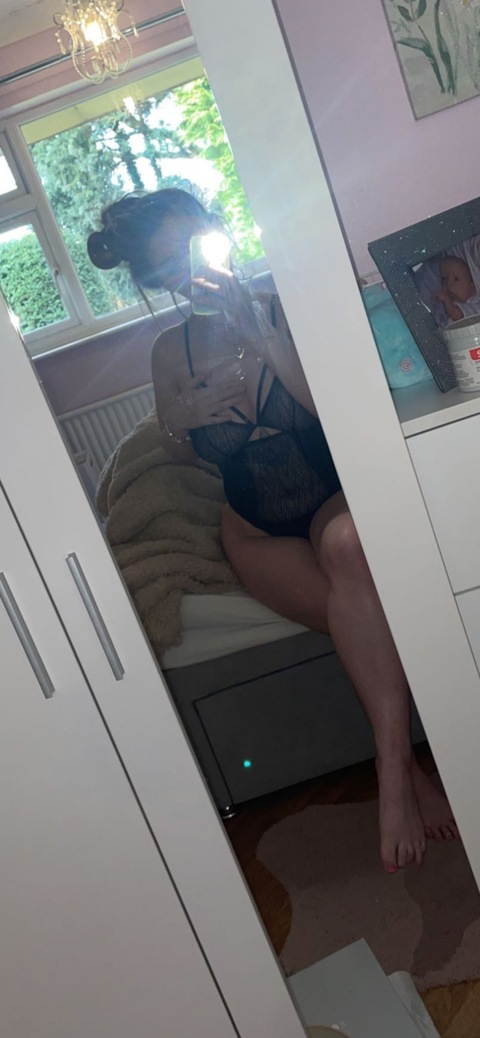 View miss.sydney OnlyFans content for free 

 picture 2