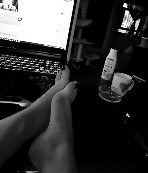Onlyfans leak miss_jennifer 

 picture 2