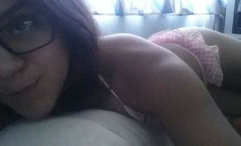 miss_lau OnlyFans Leak (4 Photos and 0 Videos) 

 picture 2