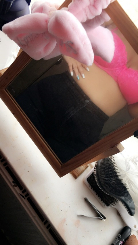 Free access to @misscharmine123 Leaks OnlyFans 

 picture 2