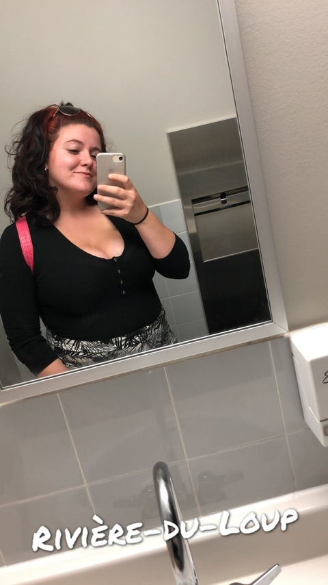 missdenault (Jessica) OnlyFans Leaked Content 

 picture 2