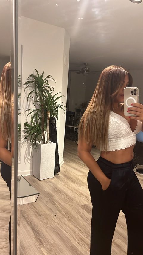 missions (Lucia) OnlyFans Leaked Pictures & Videos 

 picture 2