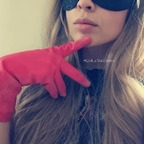 misslatexgloves (Miss Latex GLoves) free OnlyFans Leaks 

 picture 1