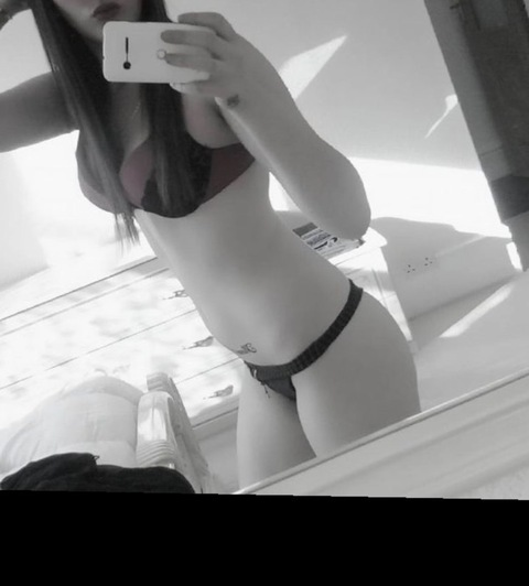 Download missleigh69uk OnlyFans content for free 

 picture 2