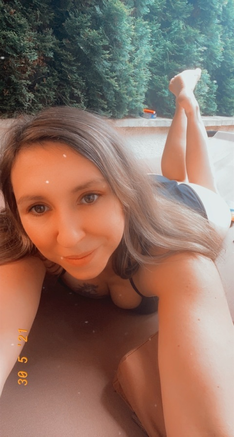 @missmagic1606 leaked Onlyfans content for free 

 picture 2