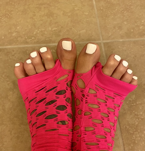 missmermaidtoes OnlyFans Leaked Photos and Videos 

 picture 2