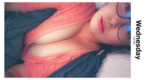 missmew1209 OnlyFans Leaked (8 Photos and 4 Videos) 

 picture 2