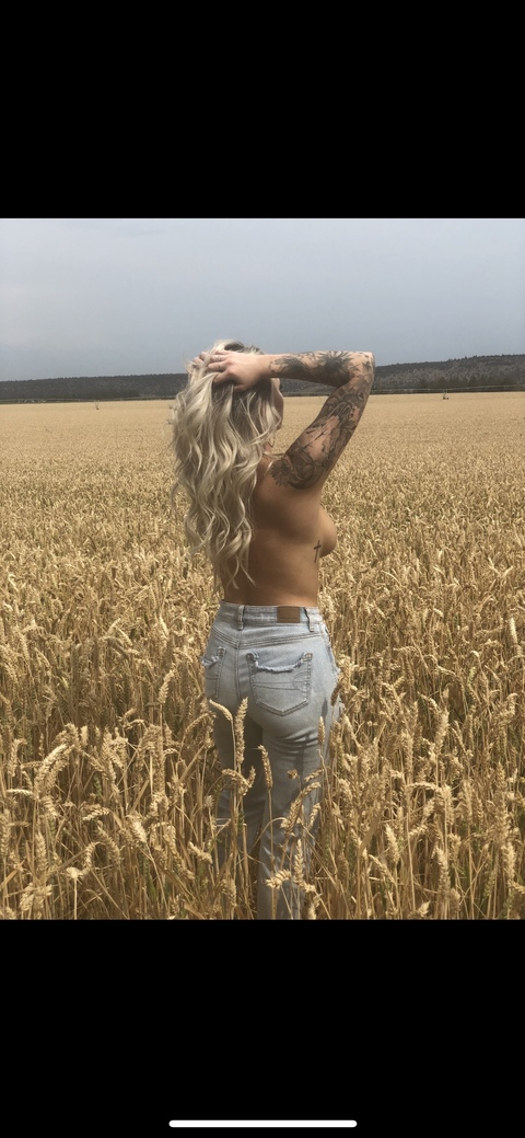 Onlyfans leaked missmoll13 

 picture 2