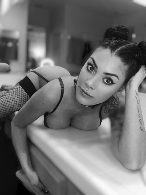 misspaigexxx (Kenzie Paige) OnlyFans Leaked Pictures and Videos 

 picture 2