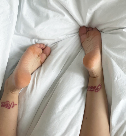 Get Free access to misspetitefeet1 (Miss Petite Feet) Leak OnlyFans 

 picture 2