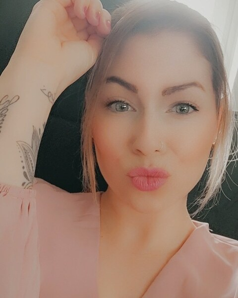 missswin OnlyFans Leaks 

 picture 2