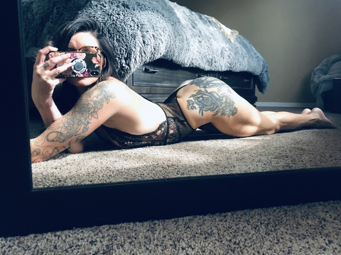 View MissTPayne (misstpayne) OnlyFans 135 Photos and 29 Videos leaked 

 picture 2