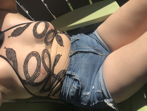 missviolet96 OnlyFans Leak (264 Photos and 6 Videos) 

 picture 2