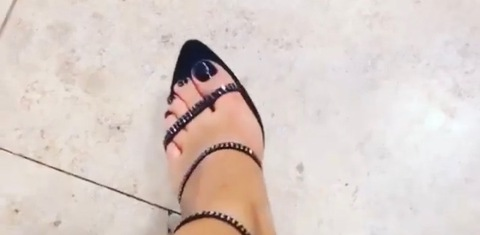 View mistress_kitana OnlyFans content for free 

 picture 2