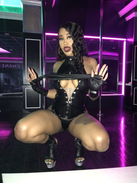 View Yesss Mistress (mistressamor15) OnlyFans 14 Photos and 44 Videos for free 

 picture 2