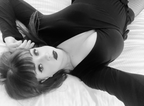 mistressbattyboop OnlyFans Leak (22 Photos and 7 Videos) 

 picture 2