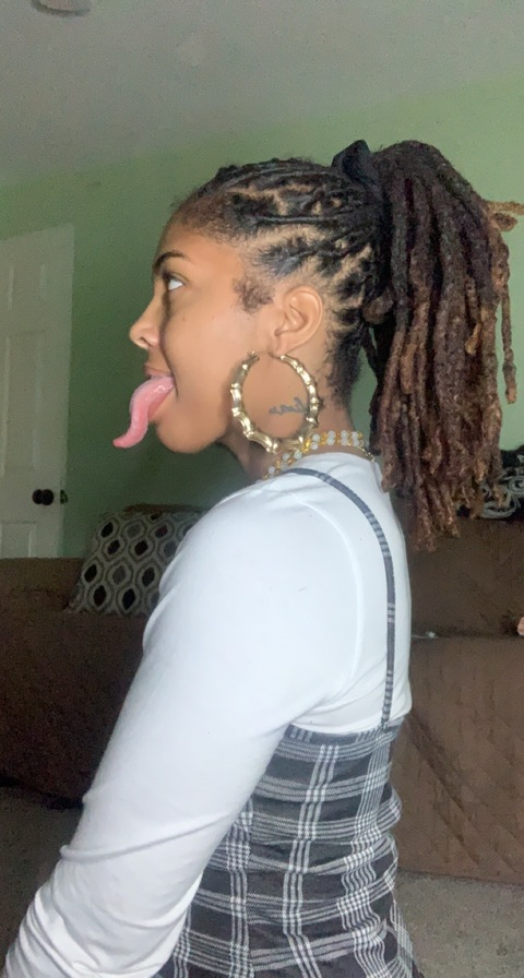 mistressoyin OnlyFans Leaked Photos and Videos 

 picture 2
