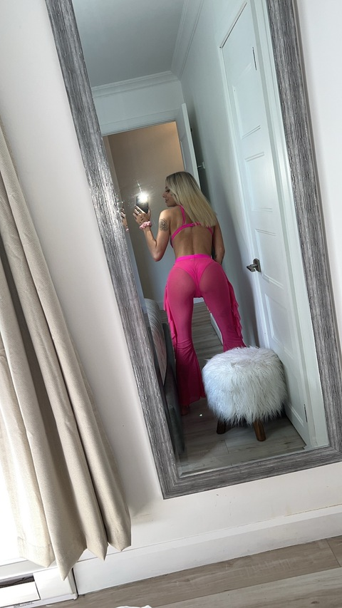 View mllecassyvip (MllecassyVIP) OnlyFans 105 Photos and 52 Videos gallery 

 picture 2