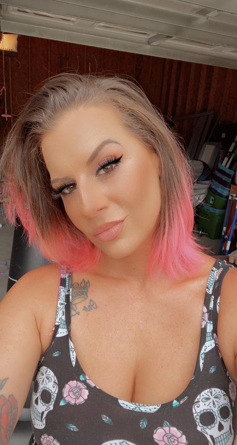 View mmirabelle13 OnlyFans content for free 

 picture 2