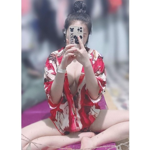 View moclinhchi (Jenny) OnlyFans 125 Photos and 69 Videos gallery 

 picture 2