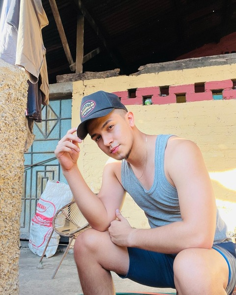 Free access to @moisesvelasquez Leaks OnlyFans 

 picture 2