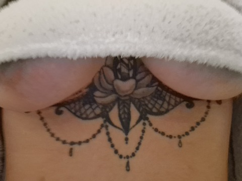 @moist_gigi leaked Onlyfans videos for free 

 picture 2