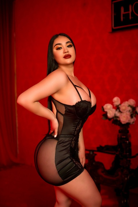 molinaalesliee OnlyFans Leak 

 picture 2