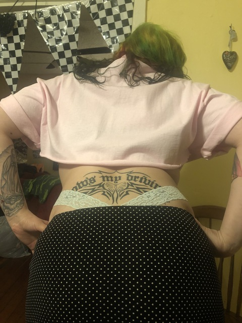 mollyburns (Molly 💋) OnlyFans Leaks 

 picture 2