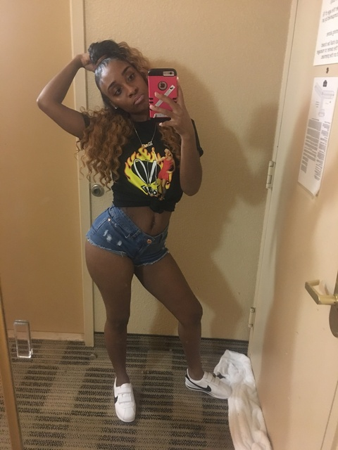 mollycyruss OnlyFans Leaks (0 Photos and 23 Videos) 

 picture 2