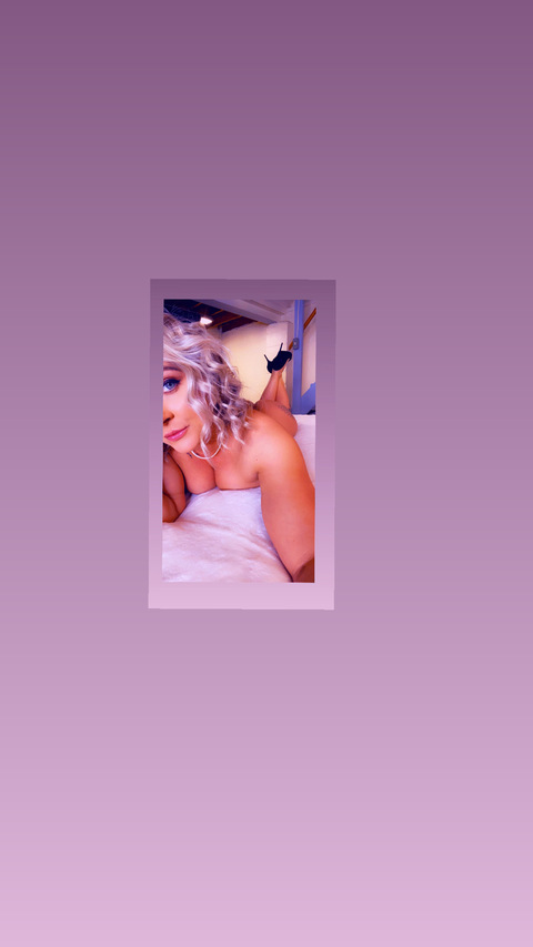 View mommasdope (mommasdope) OnlyFans 17 Photos and 0 Videos gallery 

 picture 2