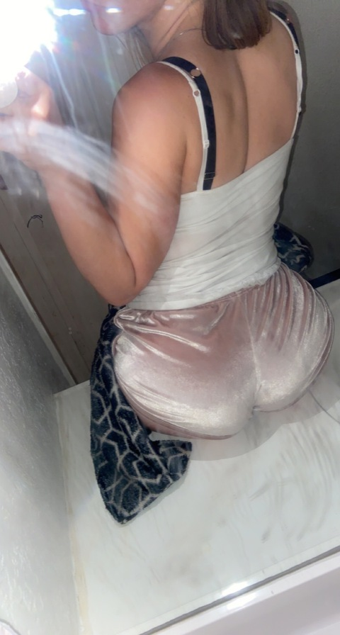 Get Free access to mommycakes2000 (Mommy Cakes) Leaks OnlyFans 

 picture 2