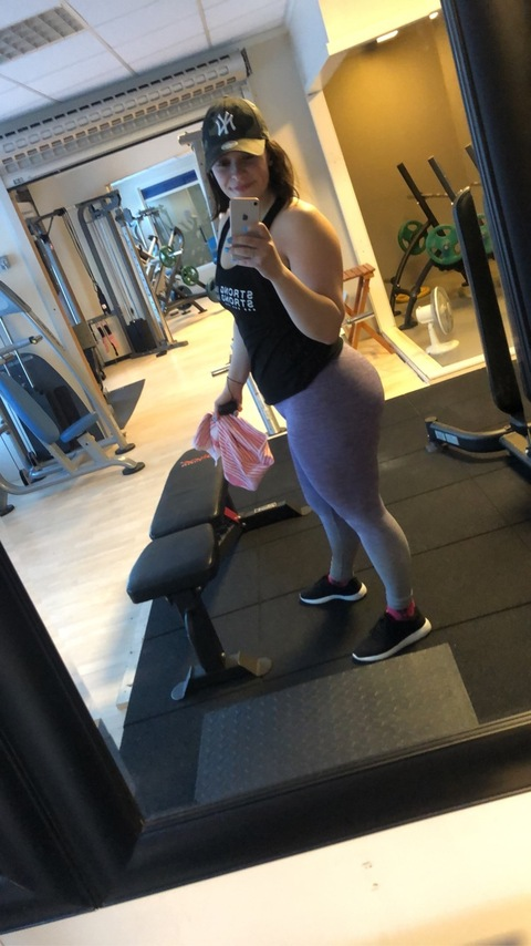 monicar96 (Monica) OnlyFans Leaks 

 picture 2
