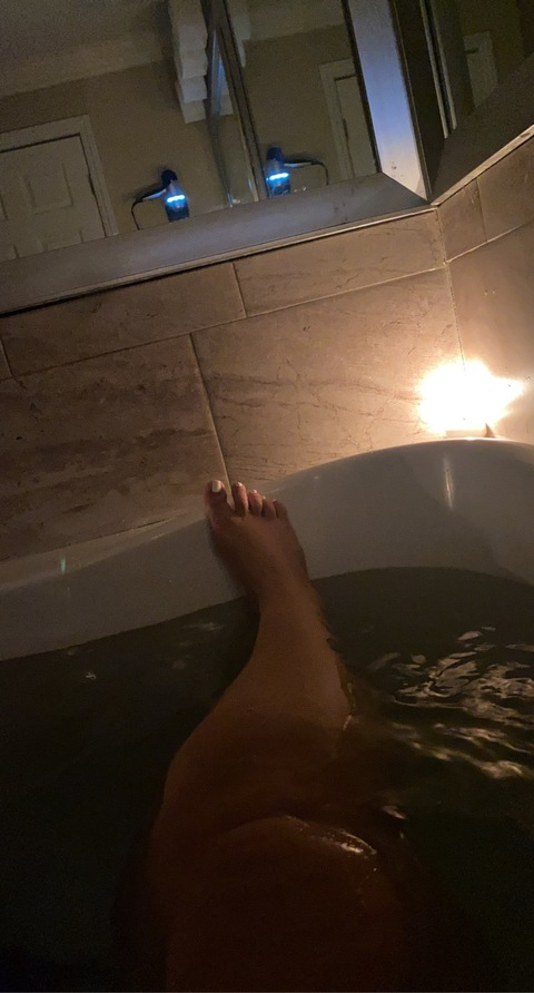 moniibaby13 OnlyFans Leaks 

 picture 2