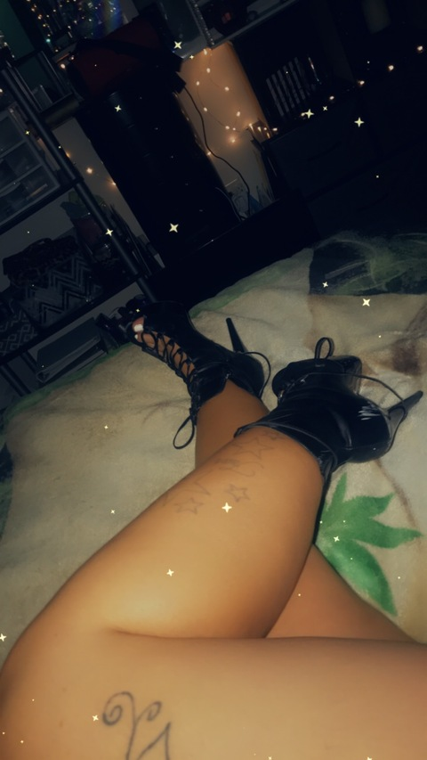 @montanamontanah leaked Onlyfans photos free 

 picture 2