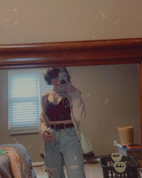 View JoJo (moomshr00m) OnlyFans 23 Photos and 2 Videos leaked 

 picture 2