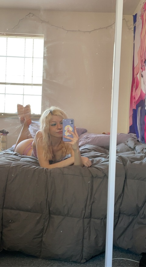 moonflowr OnlyFans Leak 

 picture 2