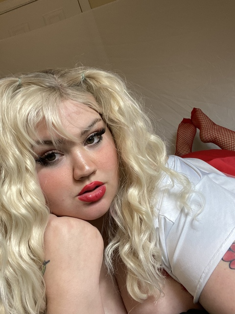 View moonikuko OnlyFans content for free 

 picture 2