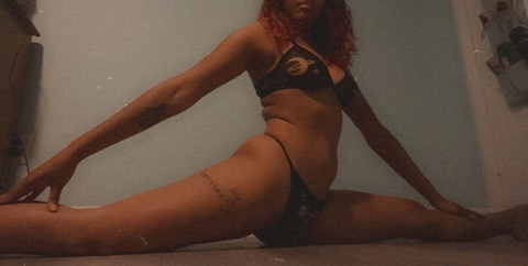 moonlitbird (Moonlitbird) OnlyFans content 

 picture 2