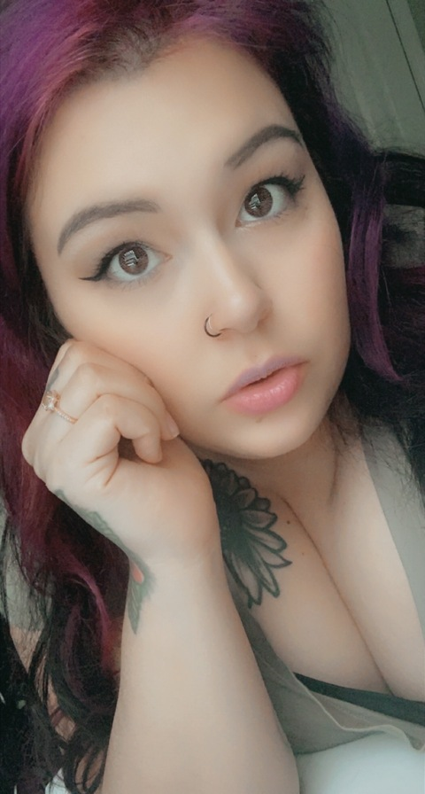 View moonmami28 (Angela Love) OnlyFans 2 Photos and 0 Videos for free 

 picture 2