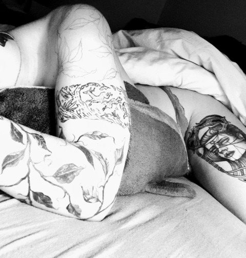 moontheenchantress (Moon The Kinky Enchantress) OnlyFans content 

 picture 2