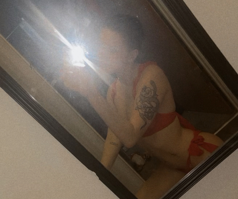 View mosho02 (Mo Mo💋) OnlyFans 18 Photos and 14 Videos for free 

 picture 2