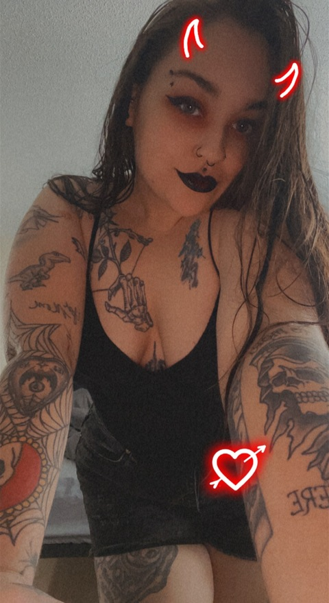 View motricia_n (KC) OnlyFans 21 Photos and 1 Videos gallery 

 picture 2