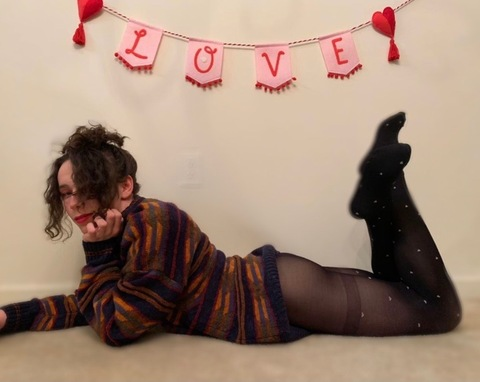mouseinthehouse OnlyFans Leak 

 picture 2