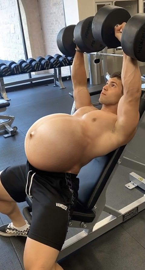 mpregbetaboi OnlyFans Leaked (23 Photos and 9 Videos) 

 picture 2
