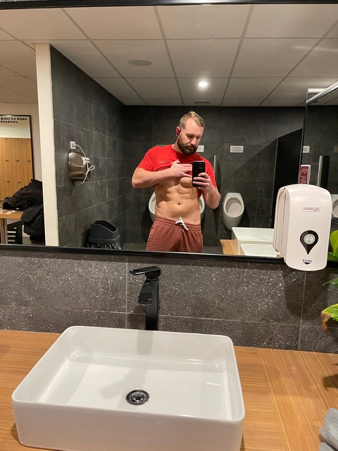 Onlyfans free mr_bruce3 

 picture 2